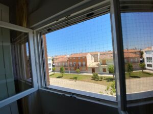 Instalación red gato ventana balcón escalera sistema desmontable acceso