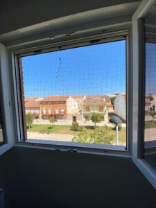 Instalación red gato ventana balcón escalera sistema desmontable acceso