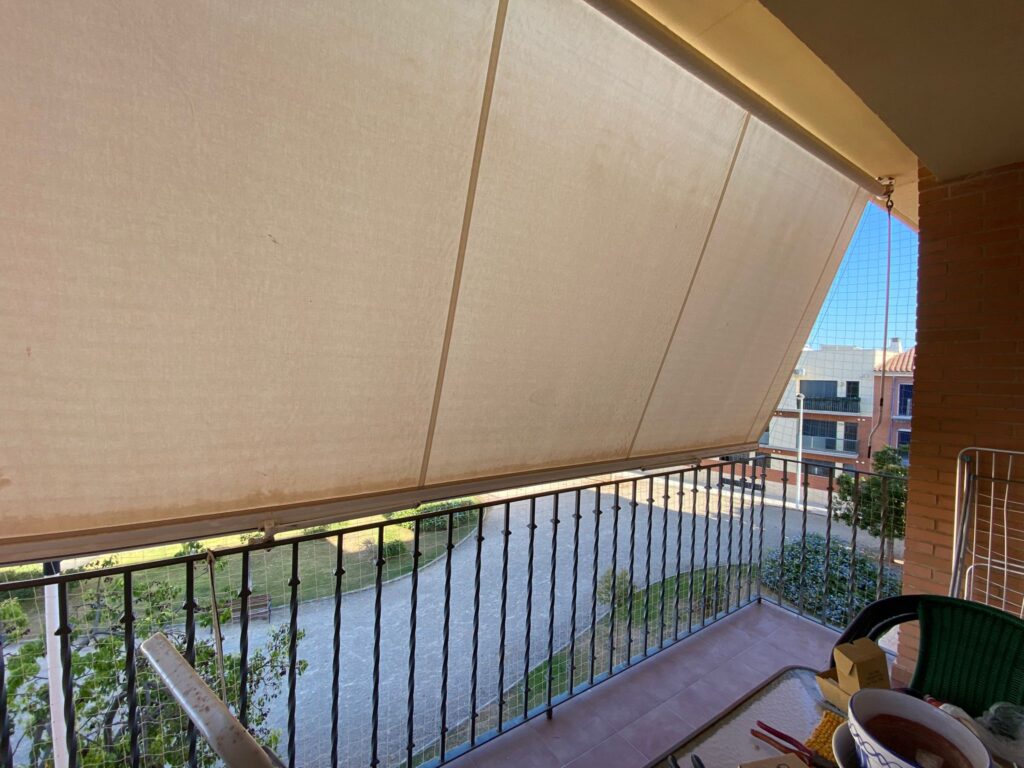 Instalación red gato ventana balcón escalera sistema desmontable acceso