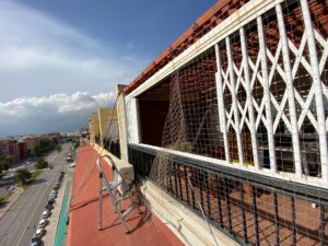 Intalación de redes seguridad para gatos ático Avenida del cid