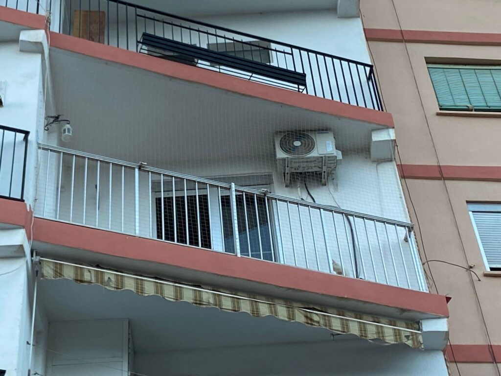 Instalaciones personalizadas a las salvedades de los balcones