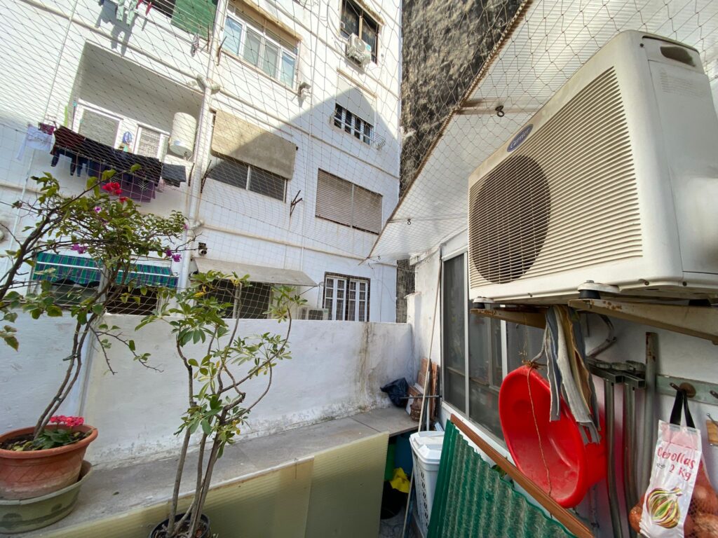 Instalación de red para gatos con cerramiento completo Gatita Chila