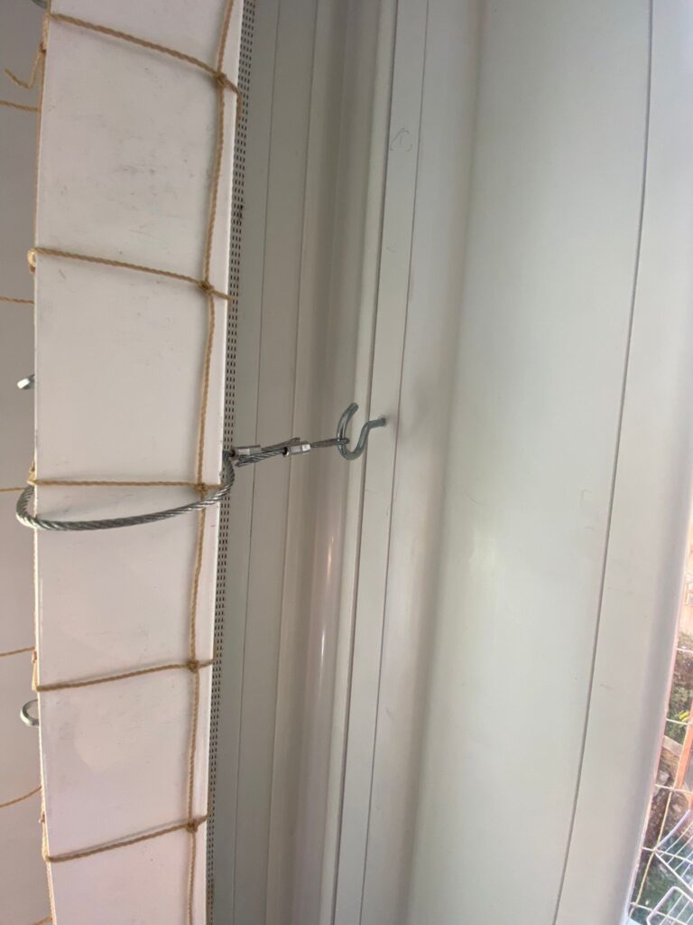 Instalación de red para gatos en ventanas con distintos sistemas