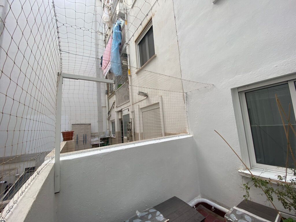 Instalación de red para gatos con semi-cerramiento completo Valencia